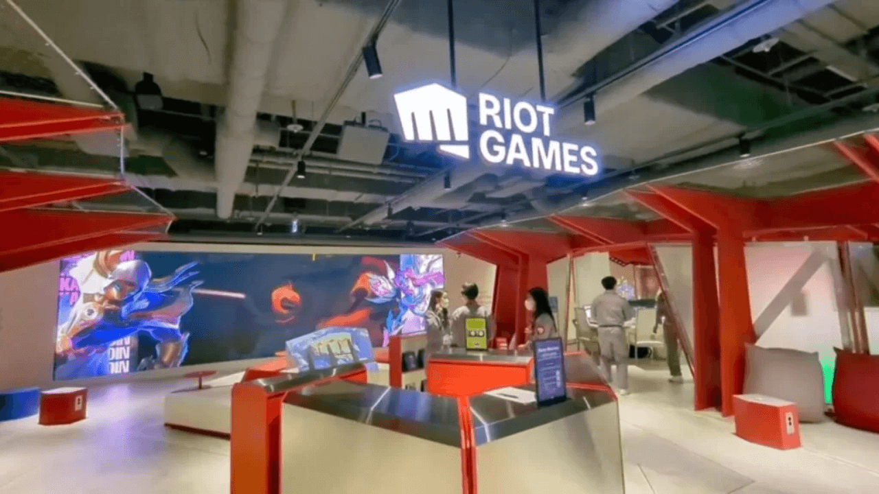An diesem Flughafen könnt ihr Riot Games zocken Titel